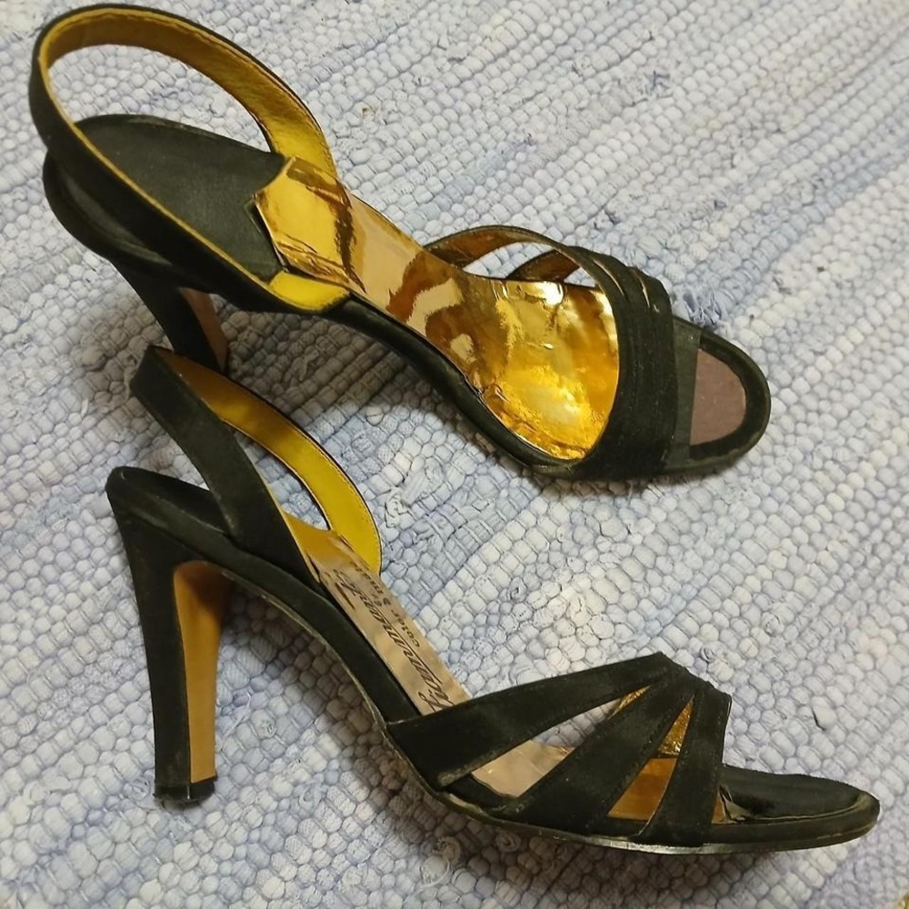 True vintage 1960s glamorous black strappy pumps, size 7-7.5